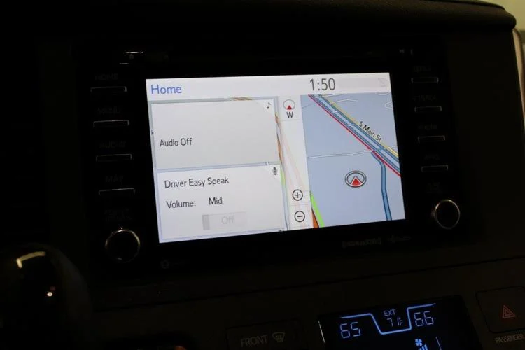 2018 Midnight Black Metallic Toyota Sienna XLE Premium 7 Passenger