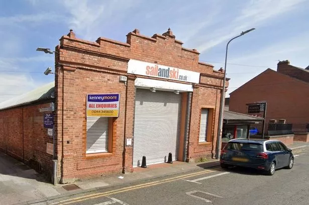 Vacant former shop in city centre to be converted into flats