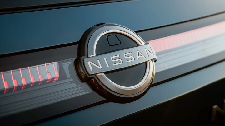 Nissan Murano badge