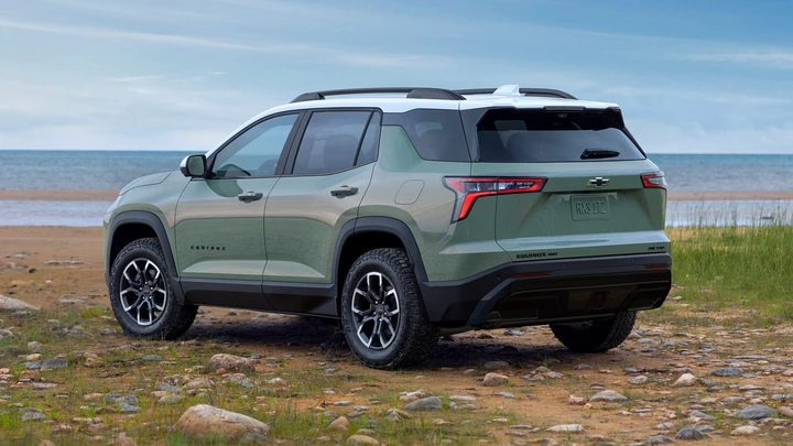 2025 Chevrolet Equinox - 3/4 rear vew