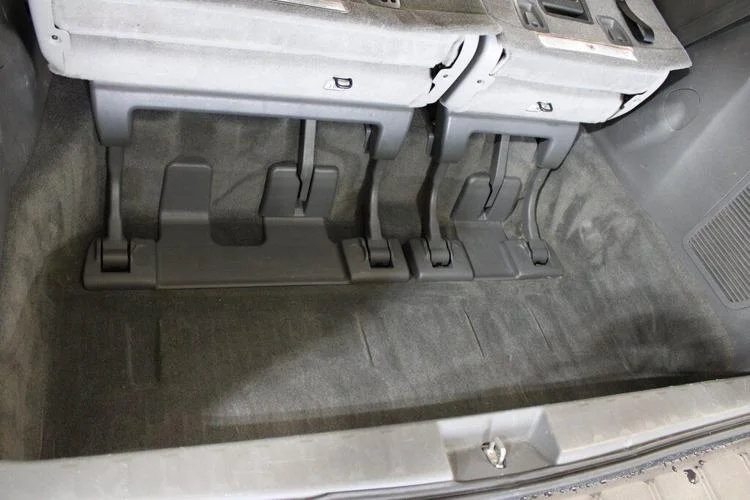 2018 Midnight Black Metallic Toyota Sienna XLE Premium 7 Passenger