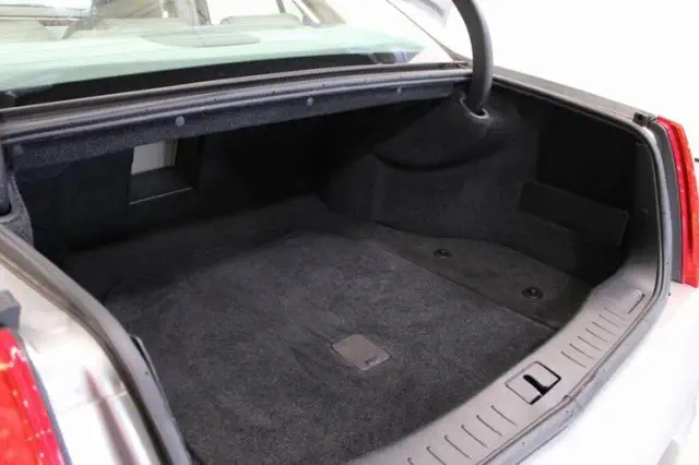 2006 Light Platinum Cadillac DTS Base