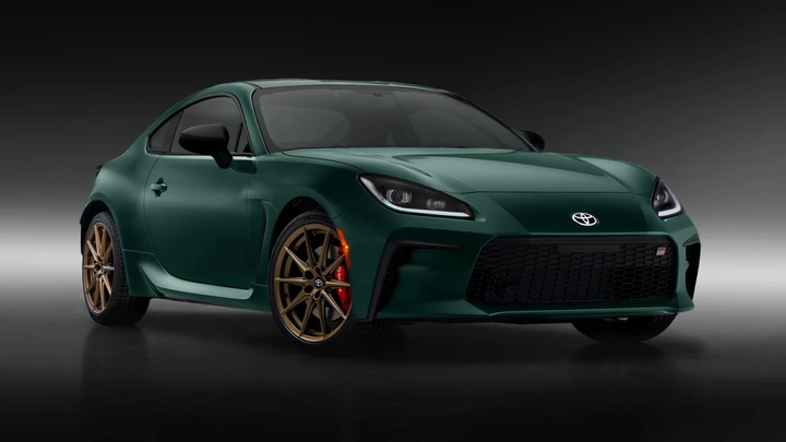 2025 Toyota Motor Corporation GR86 Front 3/4